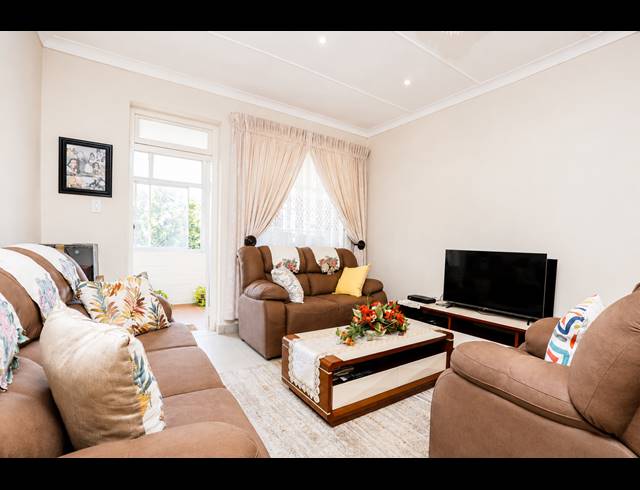 2 BEDROOM APARTMENT FOR SALE IN MORNINGSIDE